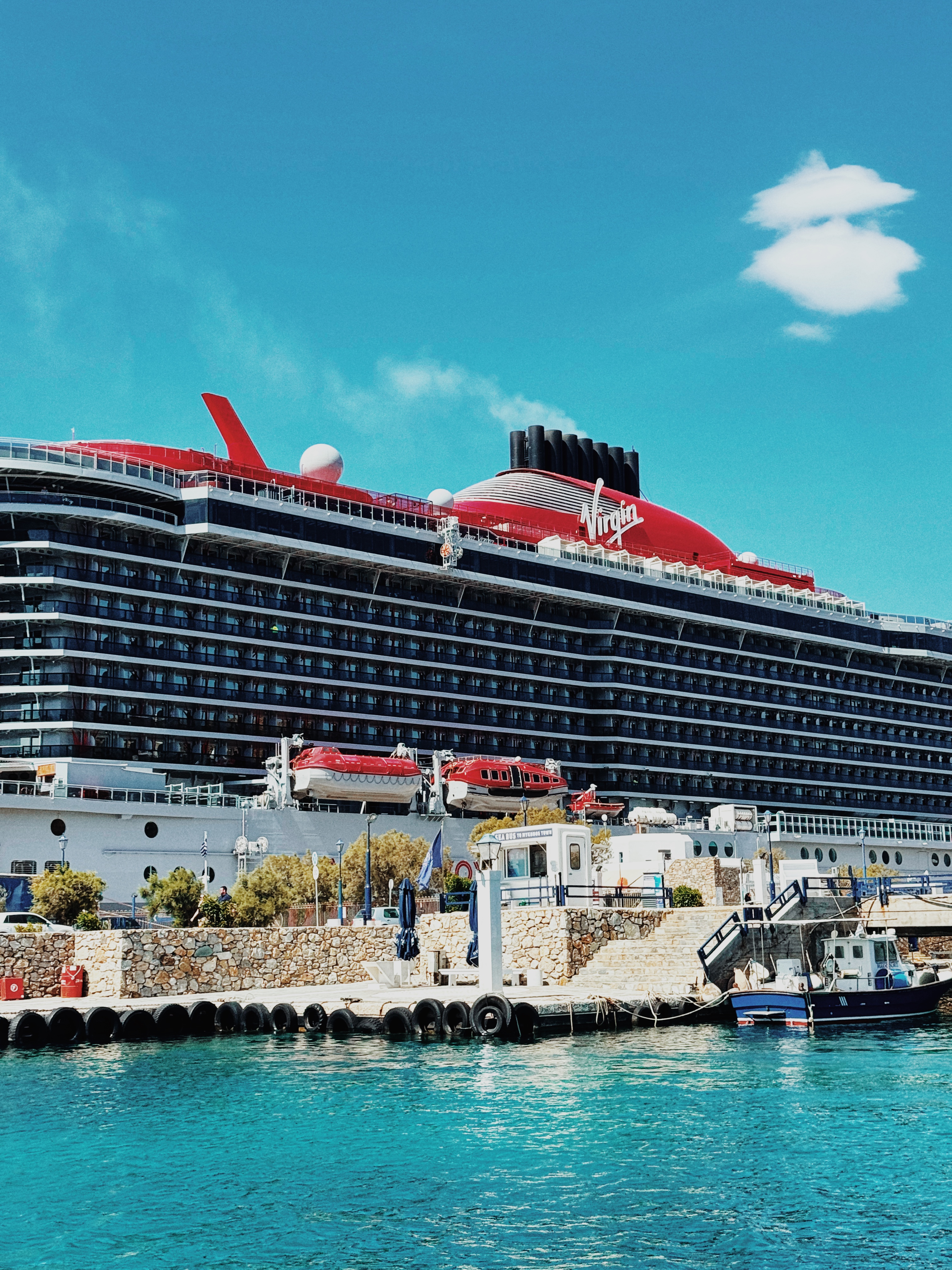 REVIEW: VIRGIN VOYAGES RESILIENT LADY CRUISE